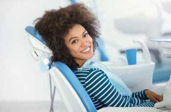 Girl at the dental clinic